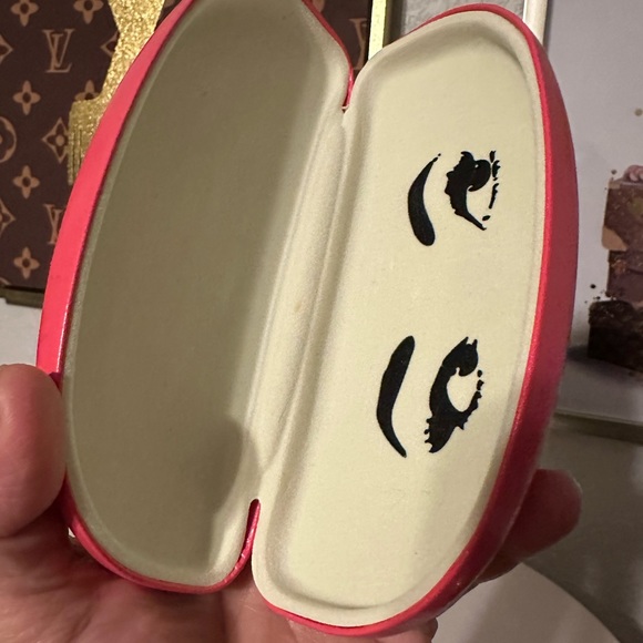 ❤️Kate Spade Sunglass Case - Picture 7 of 7